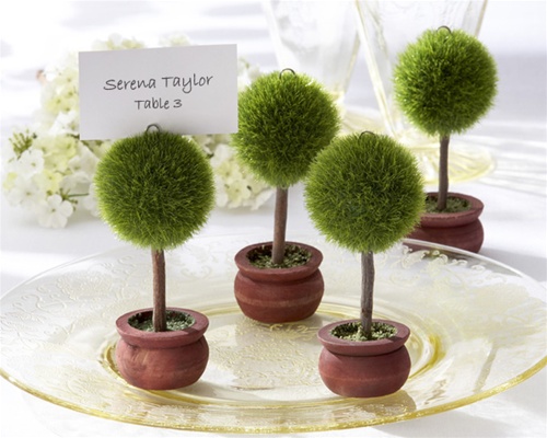 I love these placecard holders I had a very small intimate wedding and 